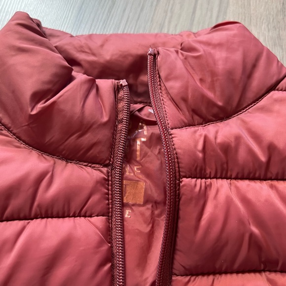 Packable ultra light vest - Picture 3 of 10